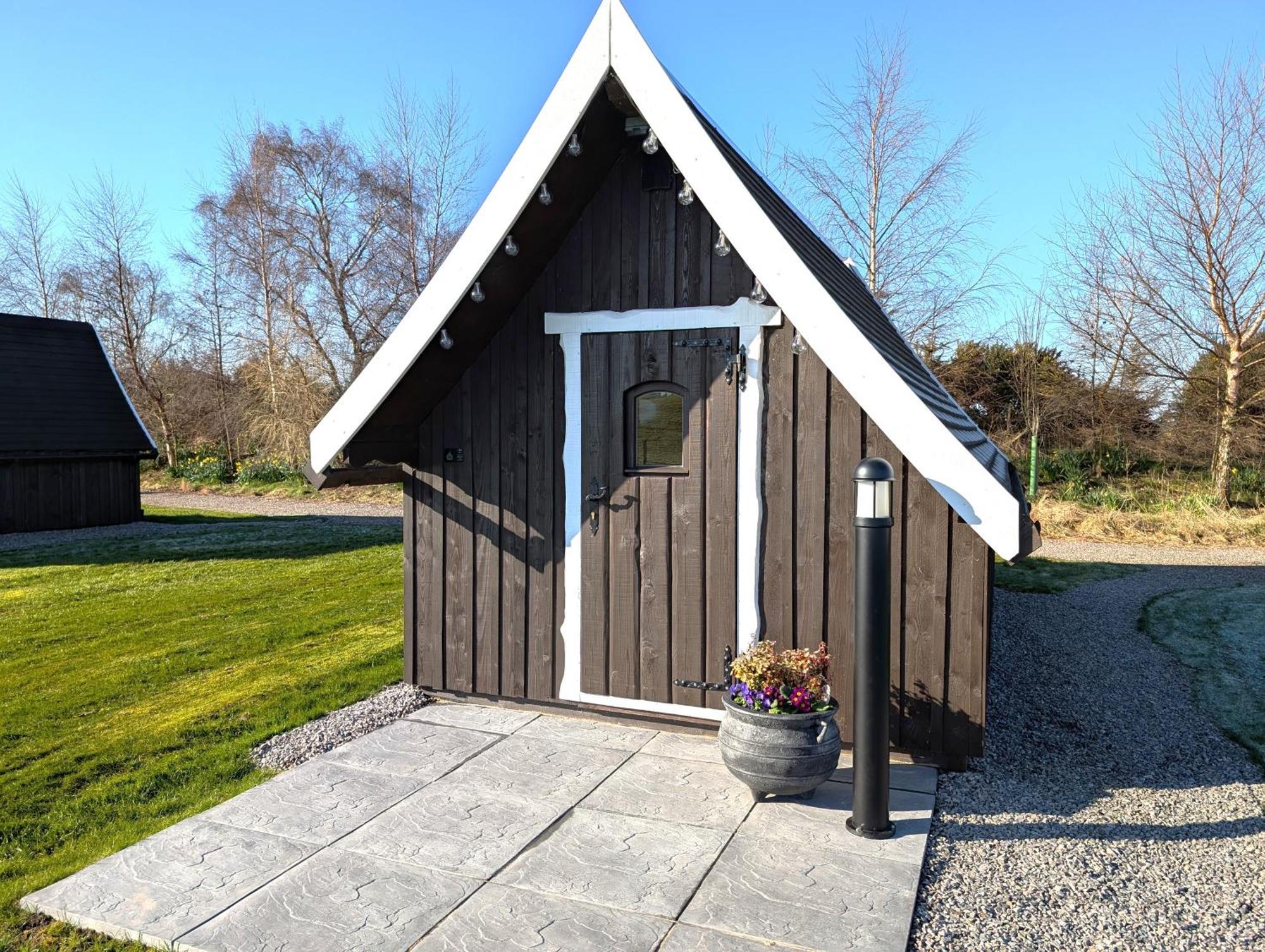 Macbeth'S Hillock Villa Forres Buitenkant foto
